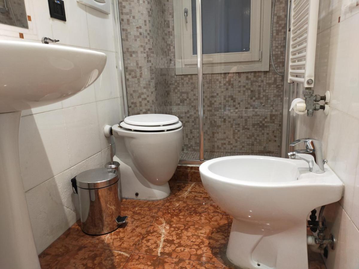 Biennale Apartment Near San Marco Venetië Buitenkant foto